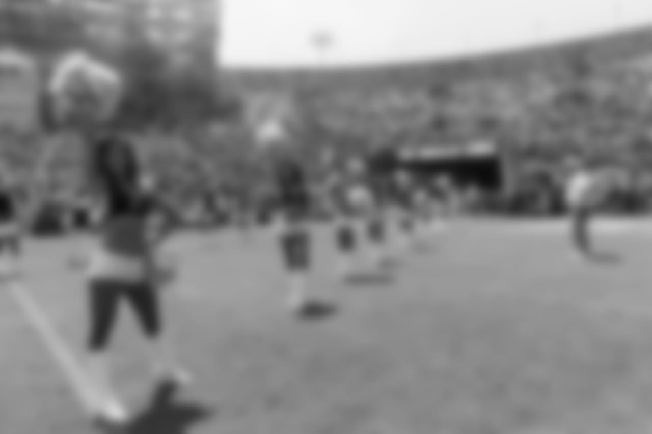 The Los Angeles Rams Cheerleaders cheer on as the players reach the field as the Los Angeles Rams face the Oakland Raiders during the 19 - 15 victory in a Week 2 Preseason game, Saturday, August 18, 2018, at the Los Angeles Memorial Coliseum in Los Angeles, CA. (Will Navarro/Rams)