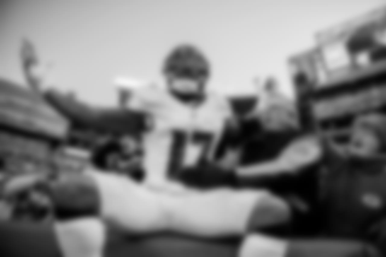 WR Mike Wallace