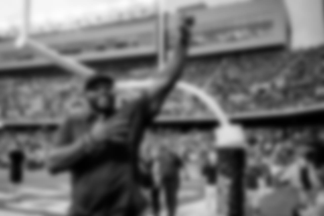 RayLewis080218sh014WEB