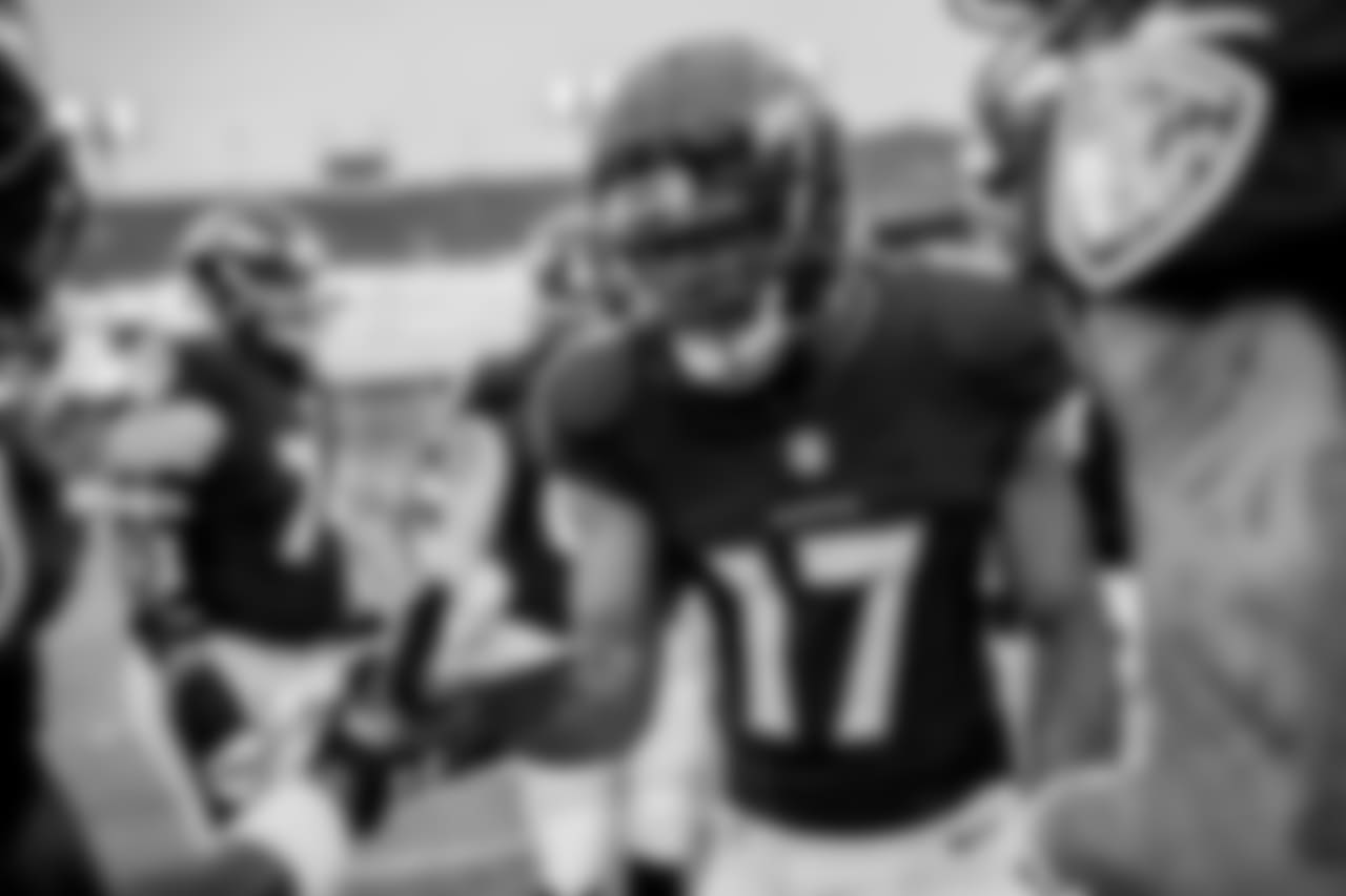 WR Mike Wallace