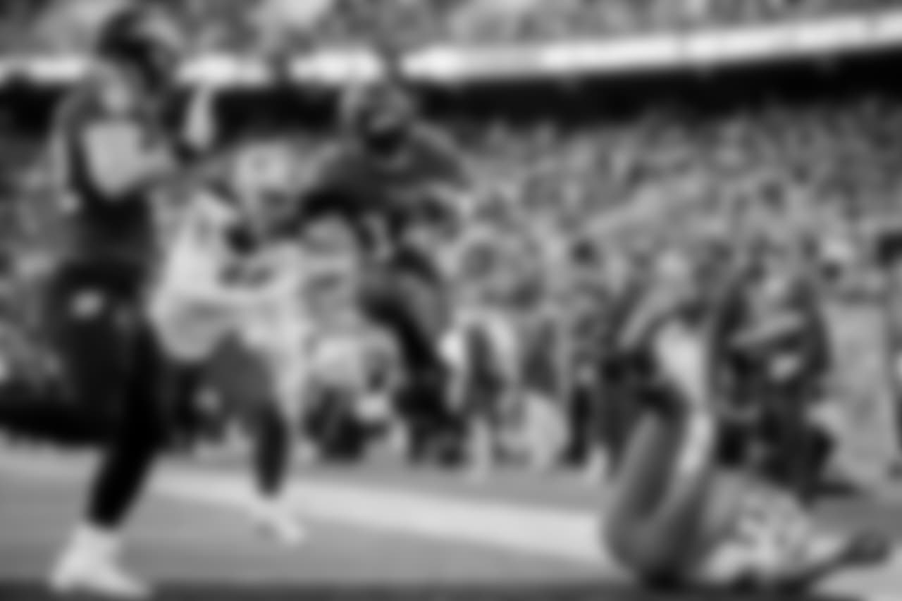 RB Alex Collins