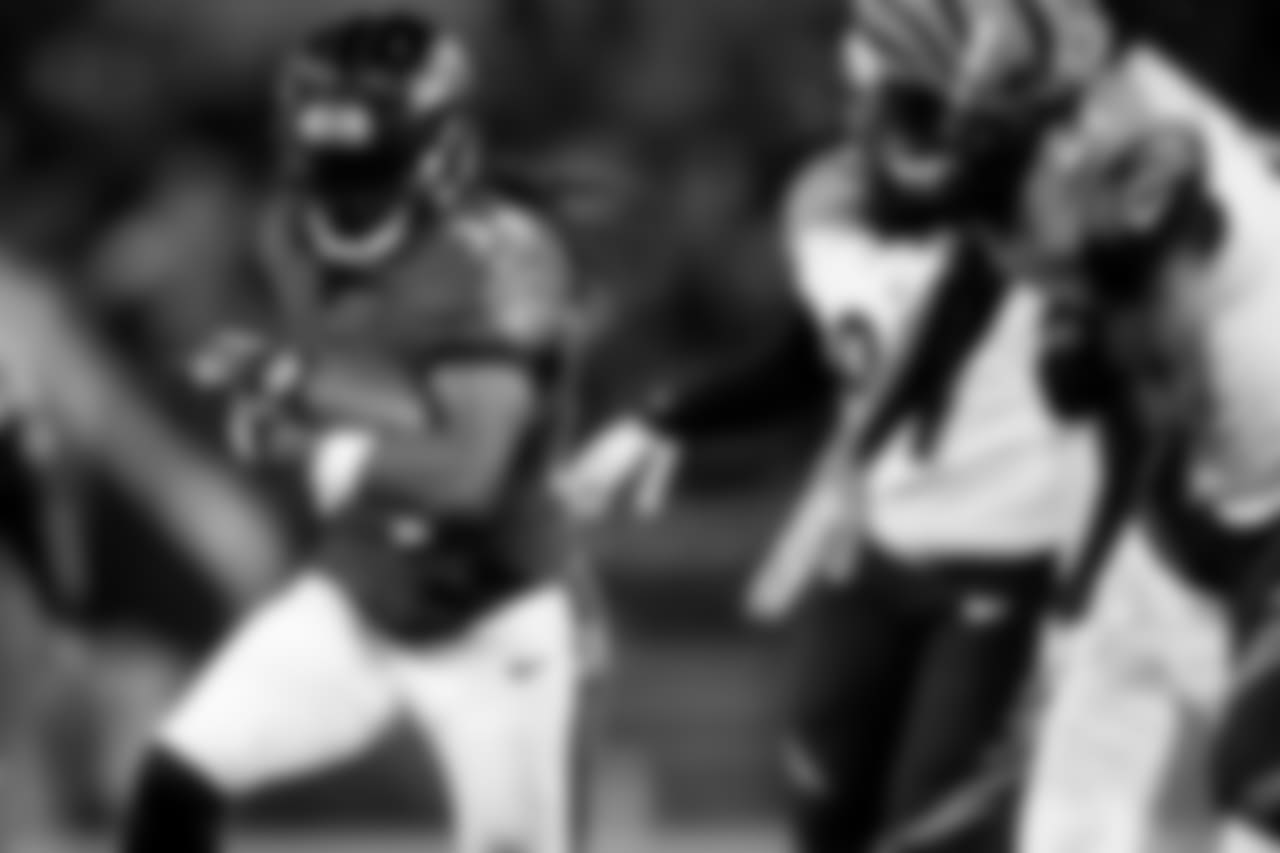 RB Alex Collins