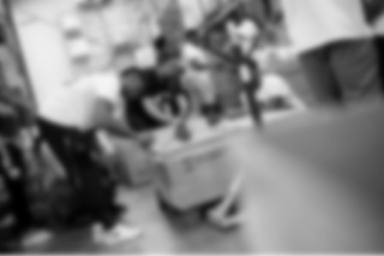 052518-FoodBank0032