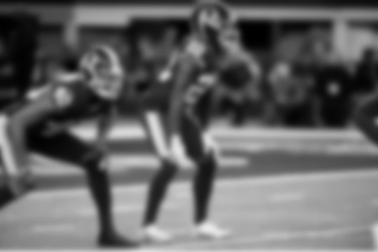 DESHAZOR EVERETT
Cause: Breast Cancer Awareness
Organization: Susan G. Komen