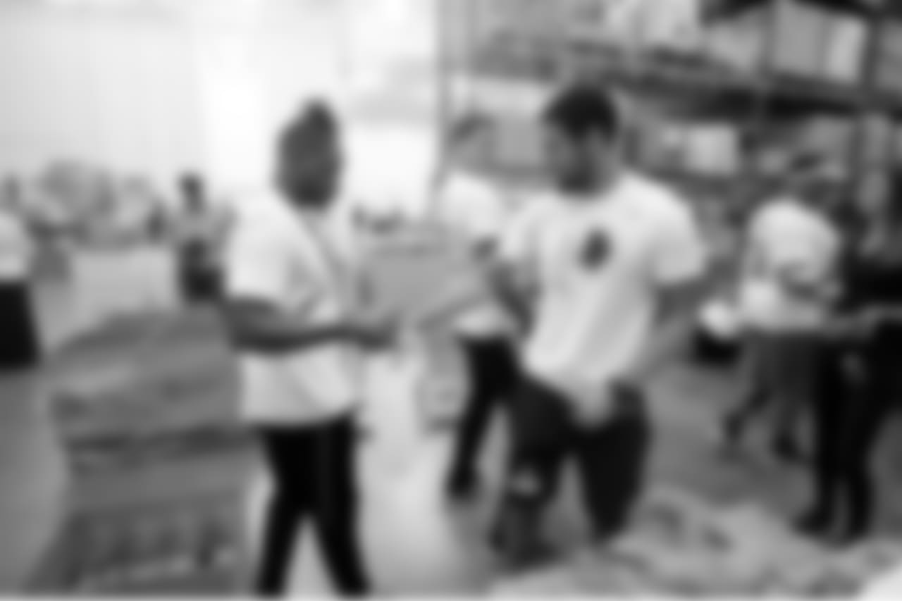 052518-FoodBank0031