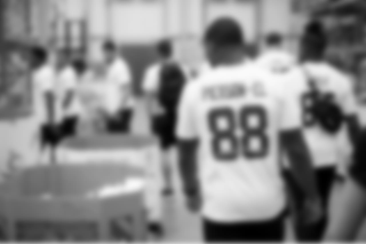 052518-FoodBank0025
