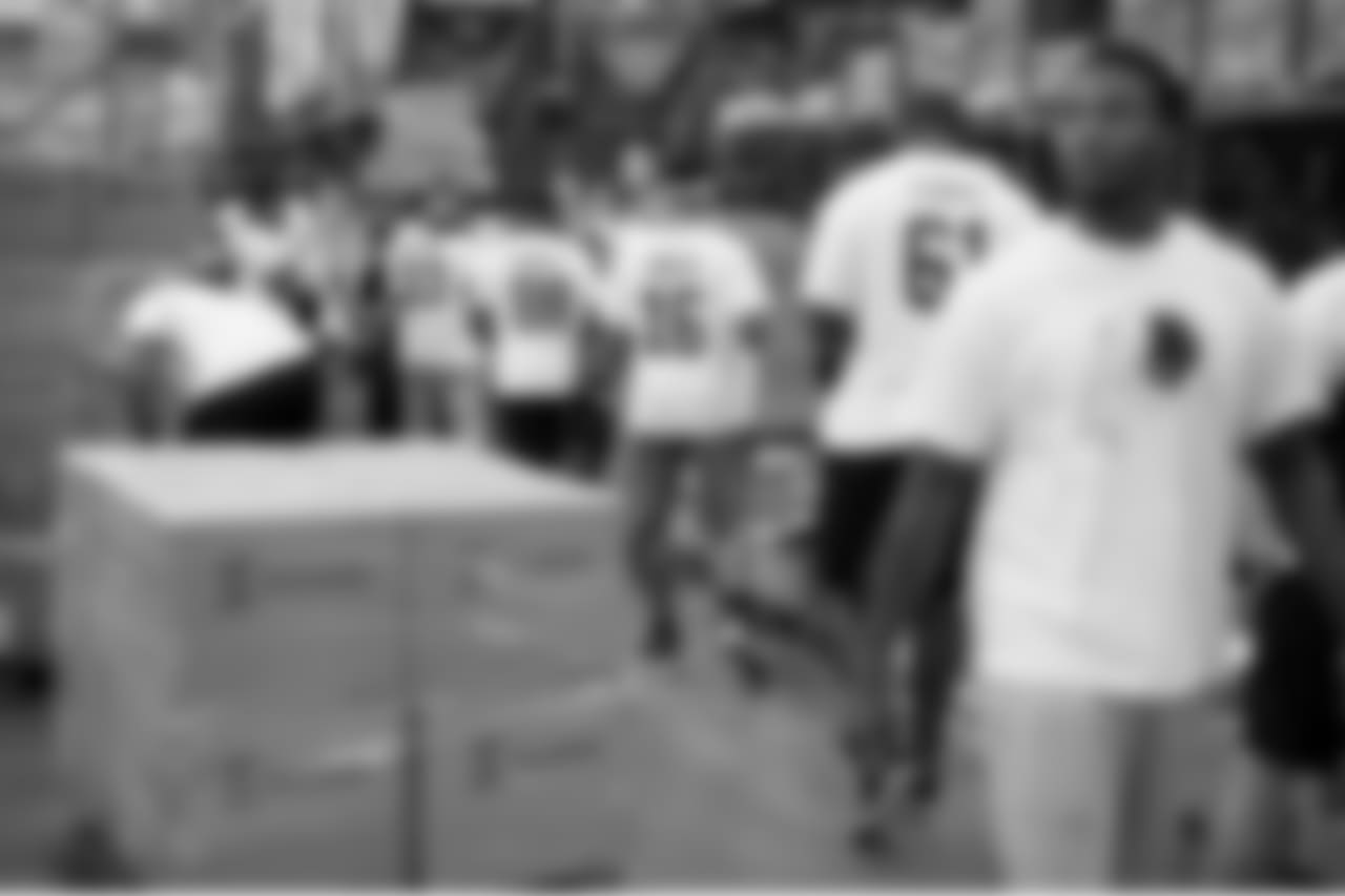 052518-FoodBank0034