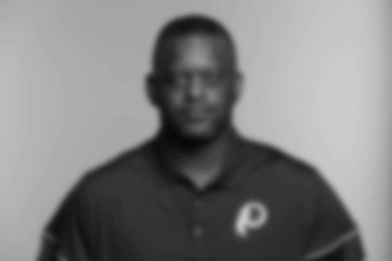 Ike Hilliard, Wide Receivers Coach