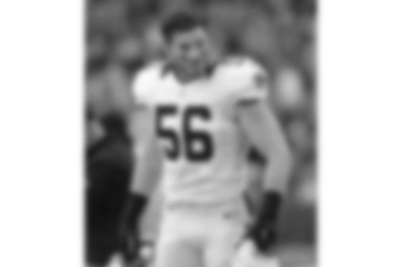 56 LB Michael Mauti
