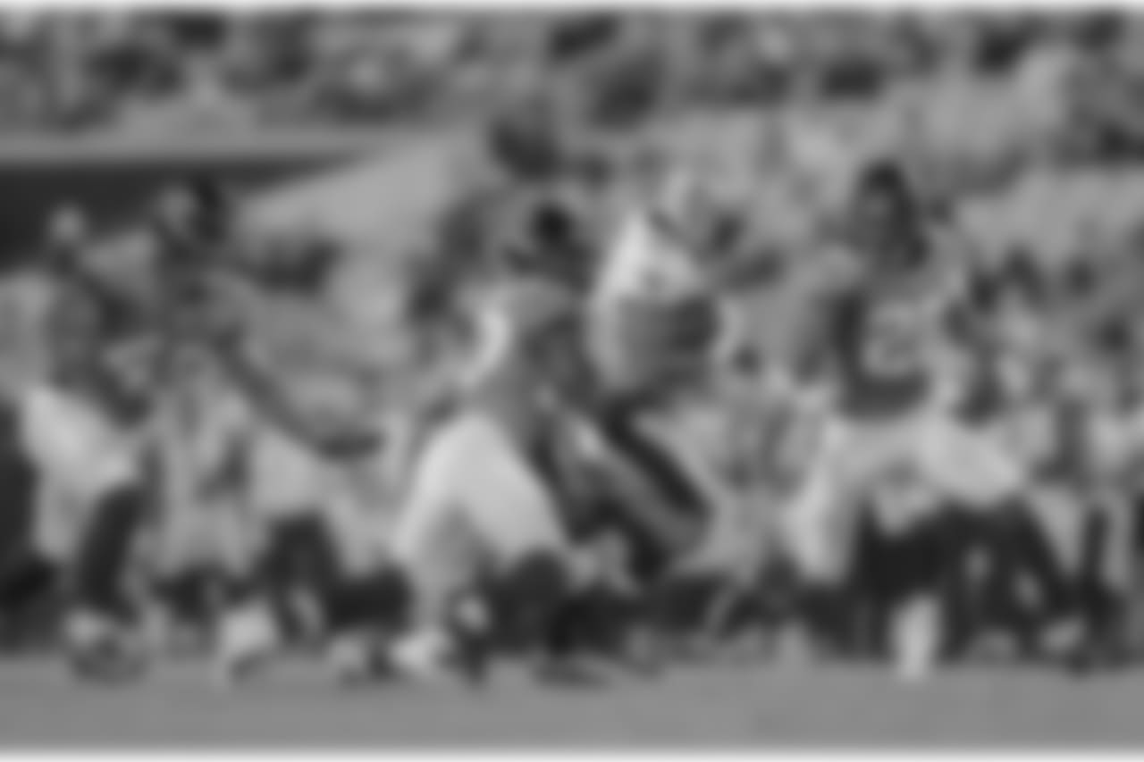 Gallery-preseason-game1-2560x14402547