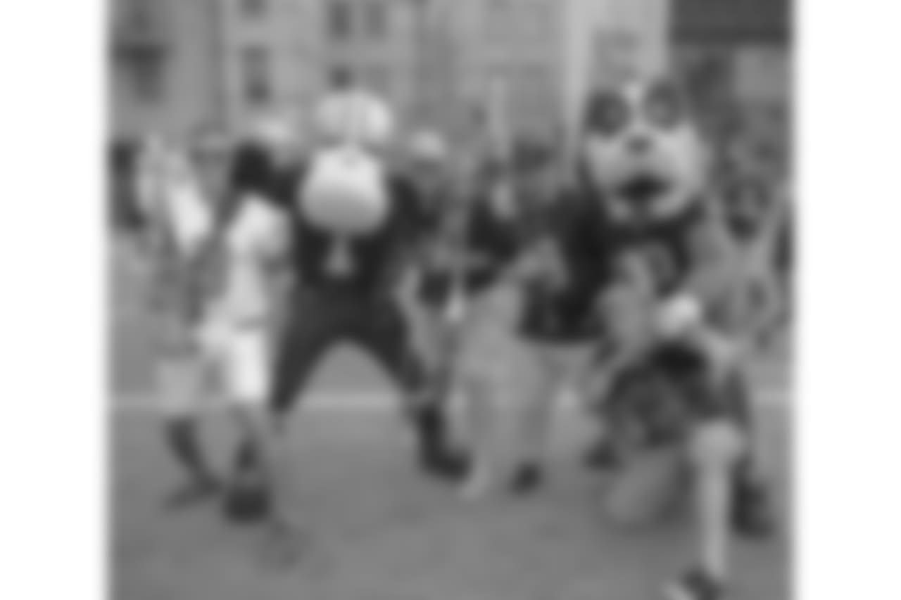 Gallery-training-camp-Tulane-2560x1440331