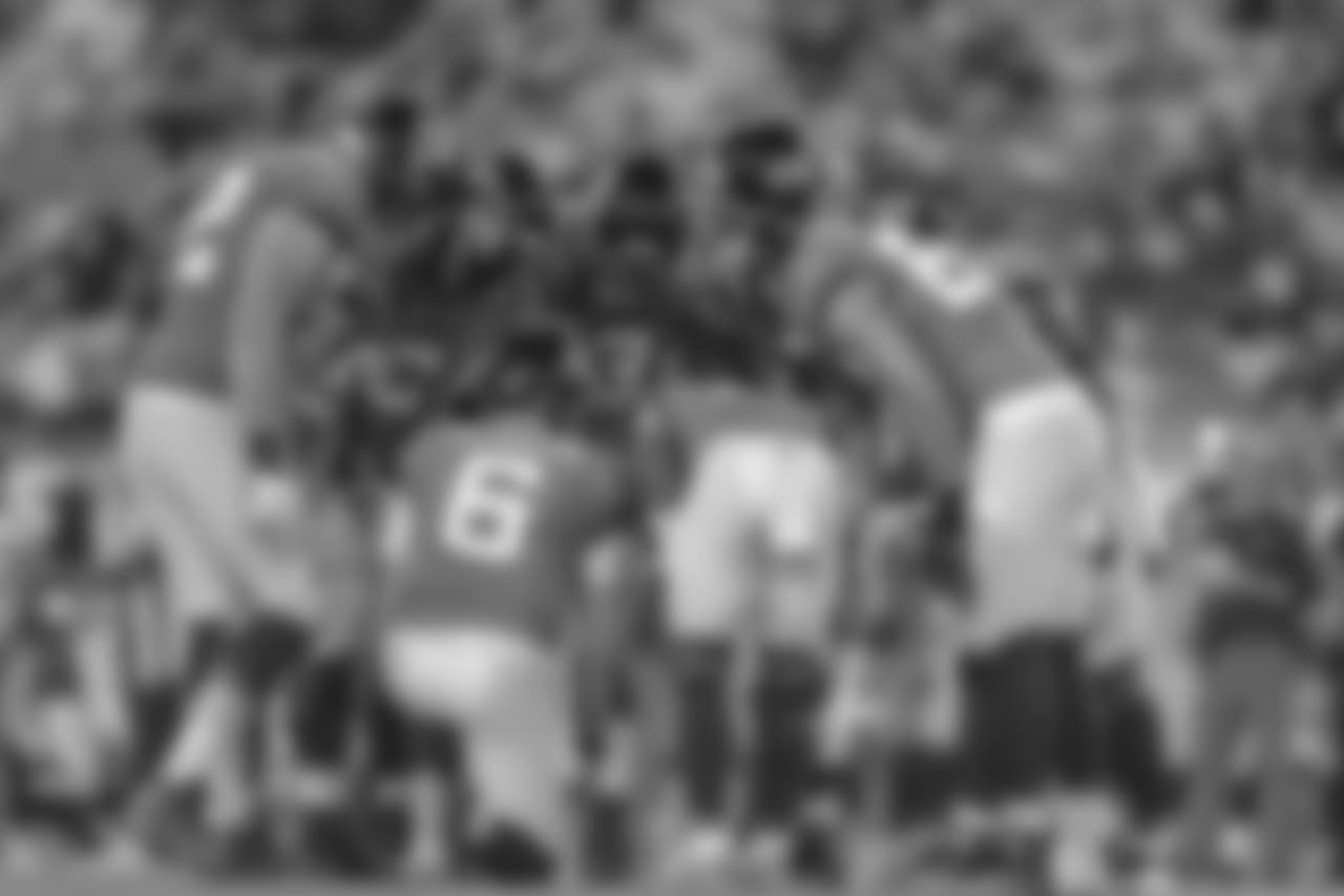 Gallery-preseason-game1-2560x14402070