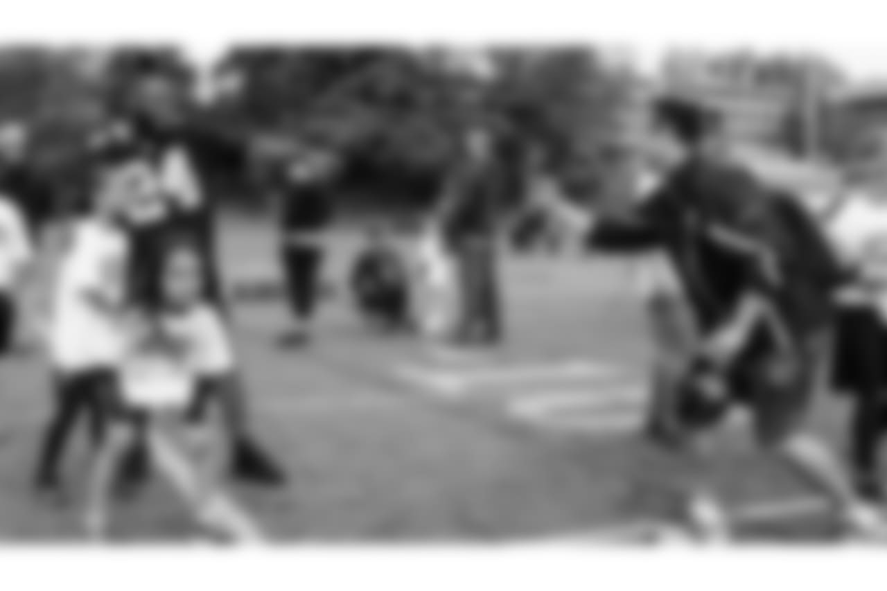 New Orleans Saints players Cameron Jordan, Terron Armstead, David Onyemata, Vonn Bell and Saints Hall of Famer Michael Lewis hosted an NFL Play 60 camp for kids in Vancouver, Canada on May 26, 2018.
