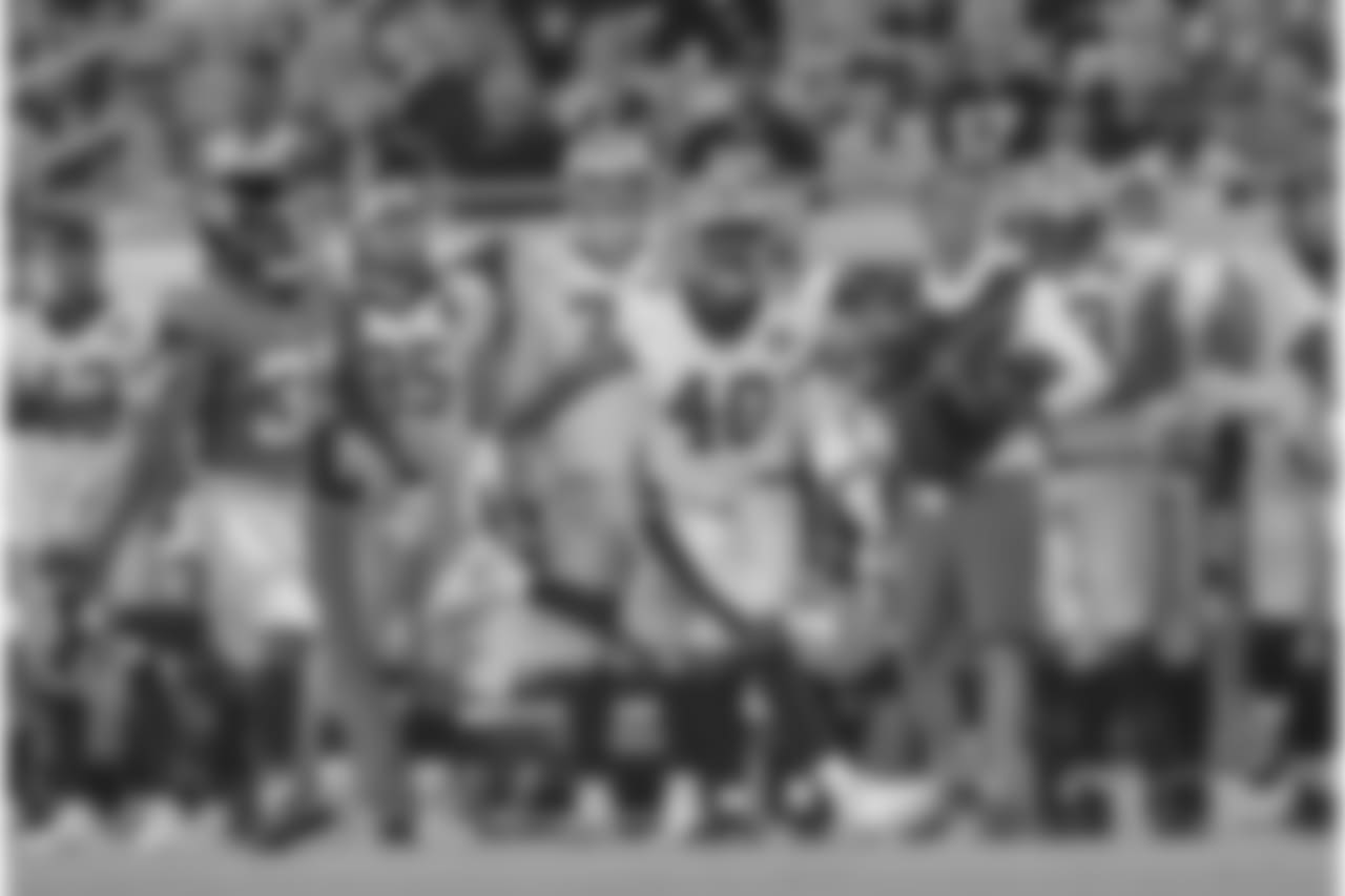 Gallery-preseason-game1-2560x14402032