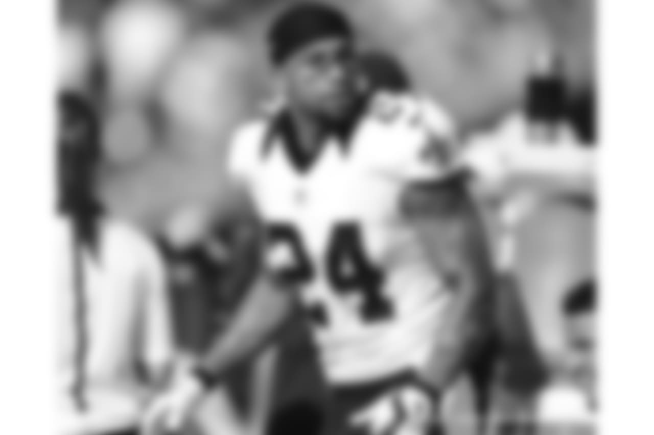 24 CB Kyle Wilson