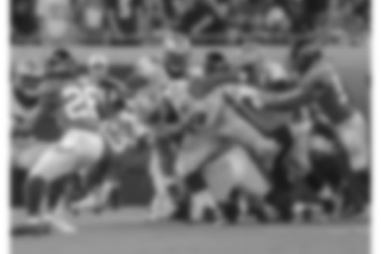 Gallery-preseason-game1-2560x14402017