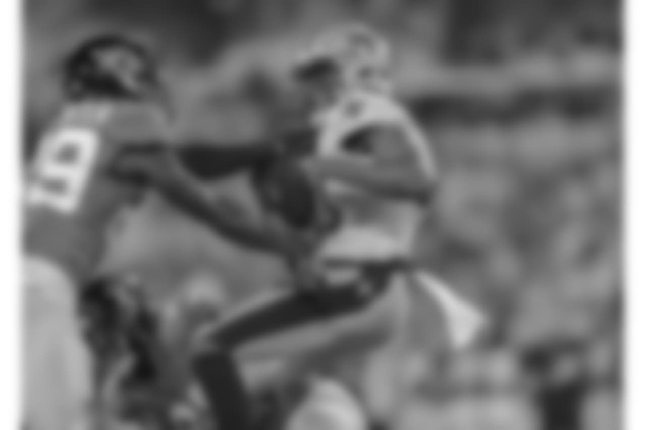 Gallery-preseason-game1-2560x14402342