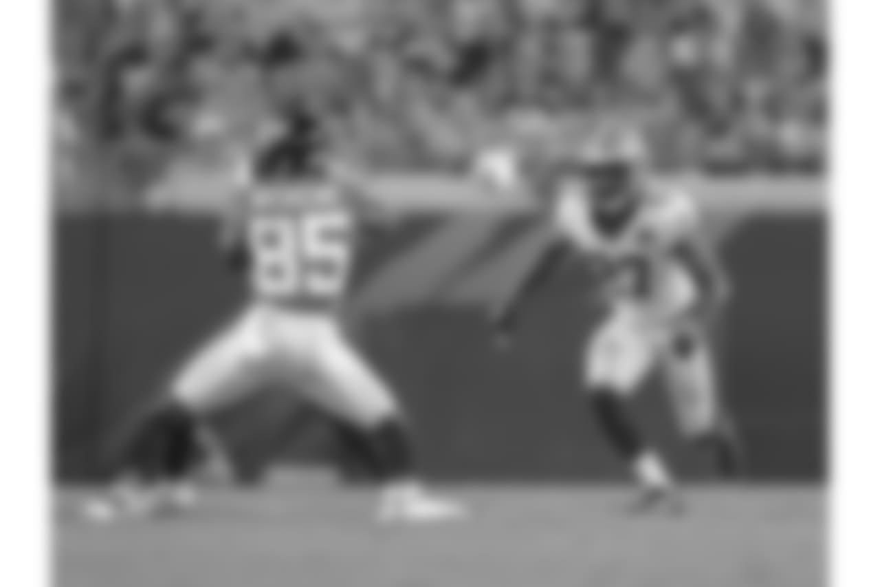 Gallery-preseason-game1-2560x14402090