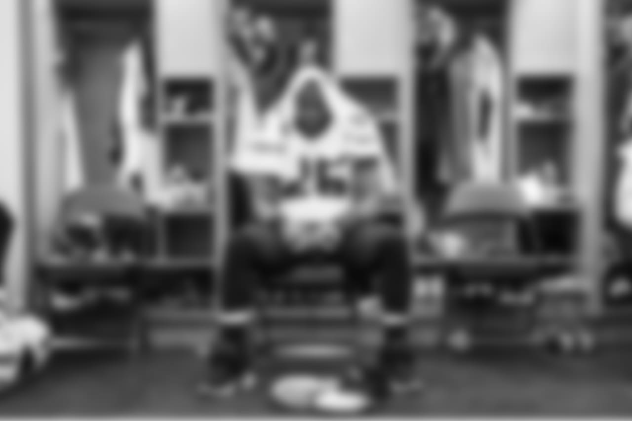 In the moments leading up to kickoff, fullback Michael Robinson sits in silence at his locker. For the veteran fullback, the Super Bowl capped a year in which he was released by the the team after suffering a lingering illness, only to recover and be re-signed late in the season.
