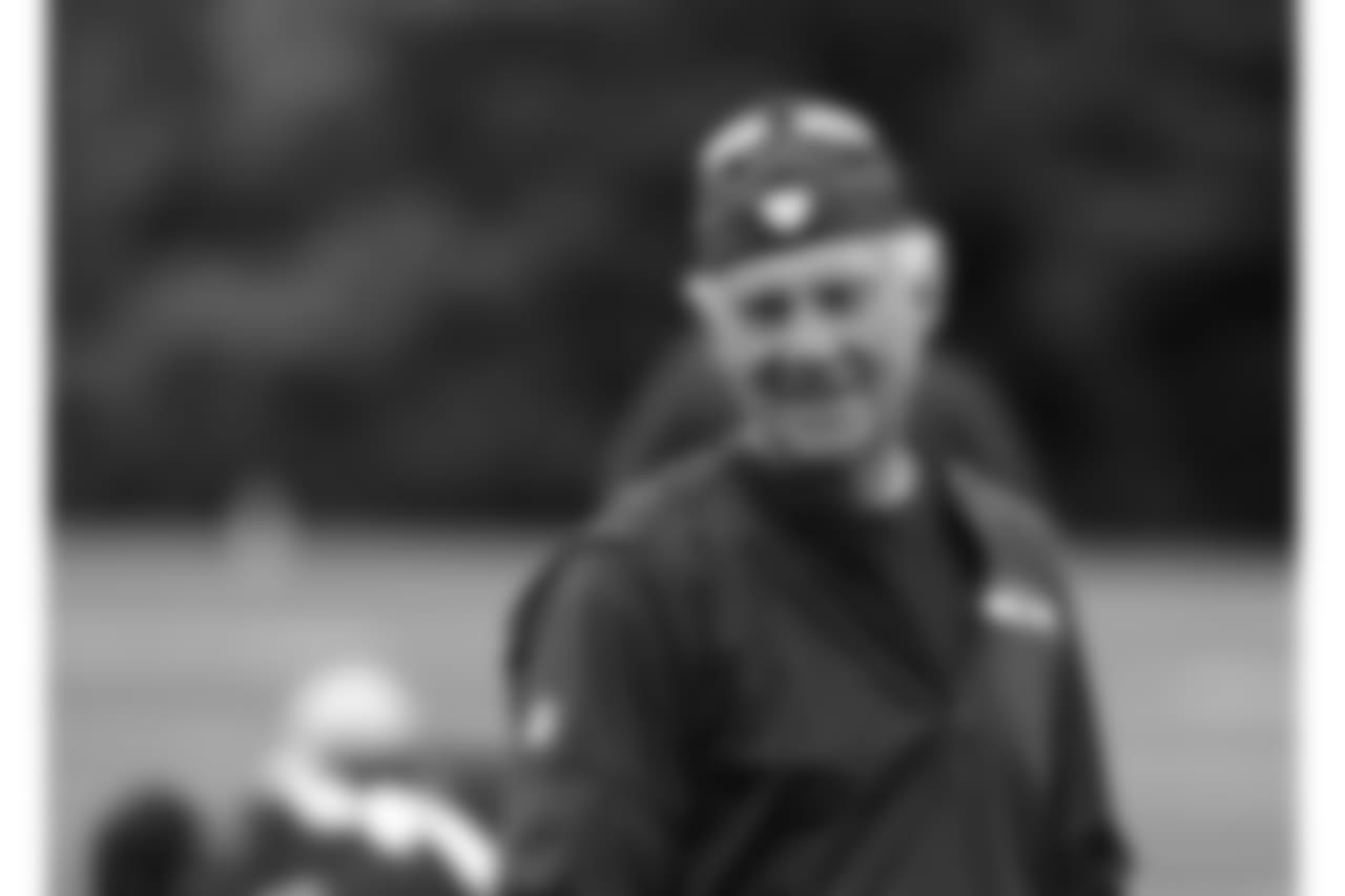 Associate Head Coach Carl Smith