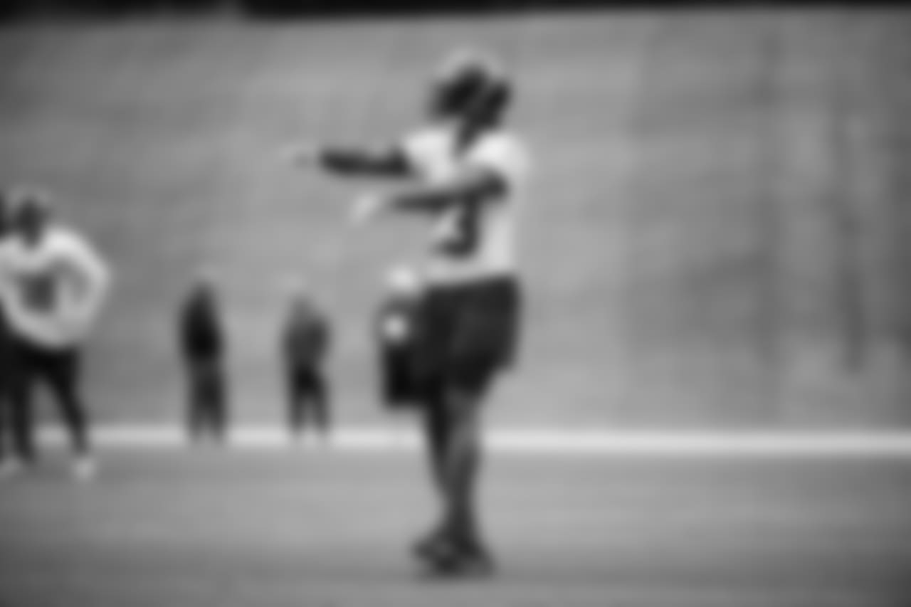 CB Neiko Thorpe
