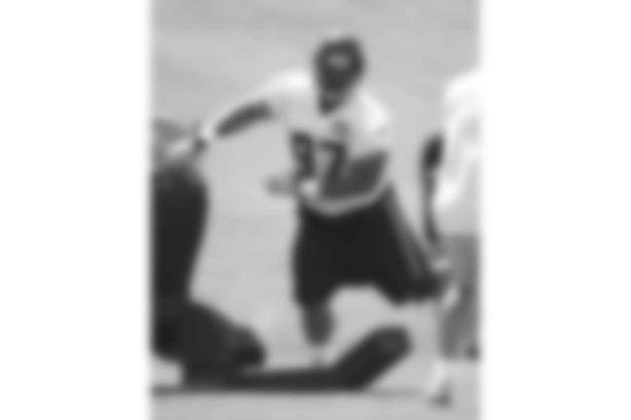97_jordan_hill_practice.jpg