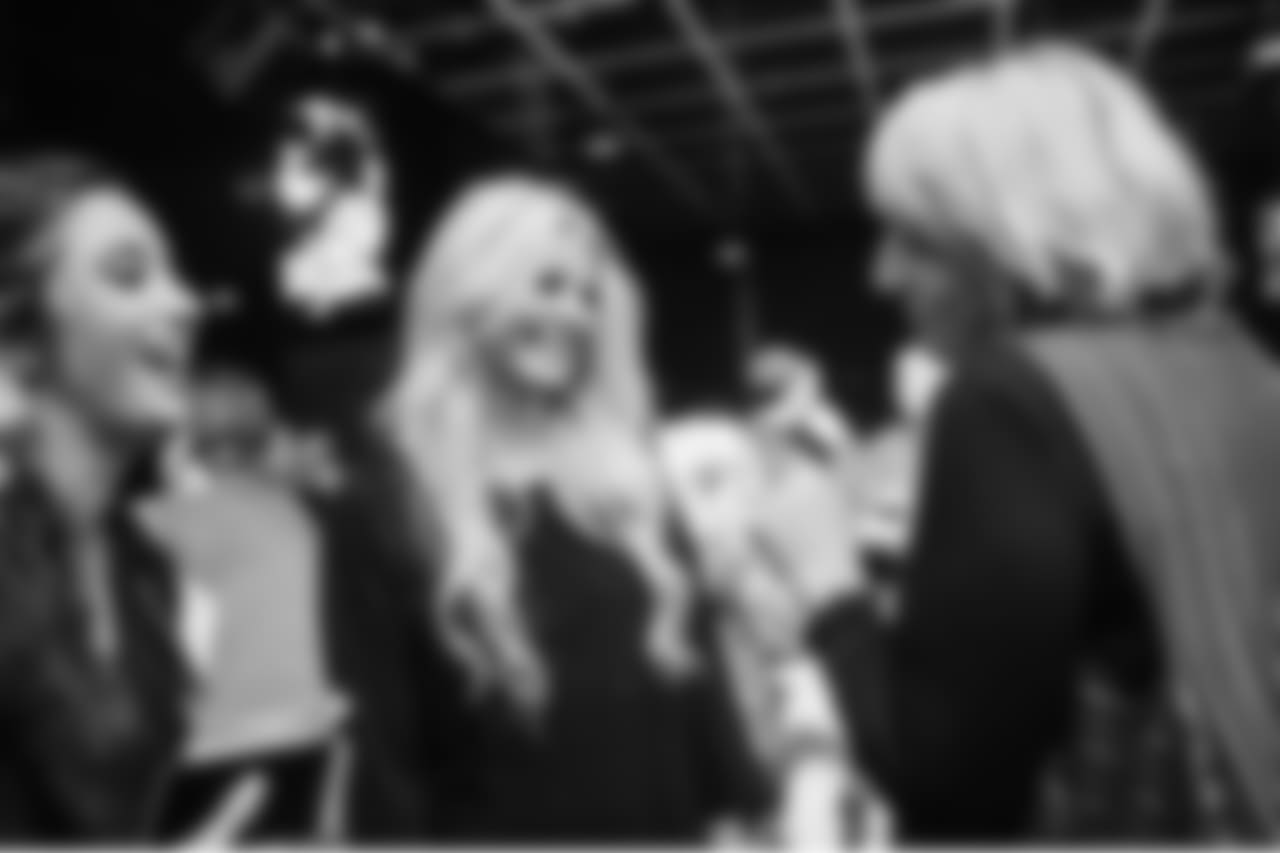 20171206_seagals_auction-30.jpg