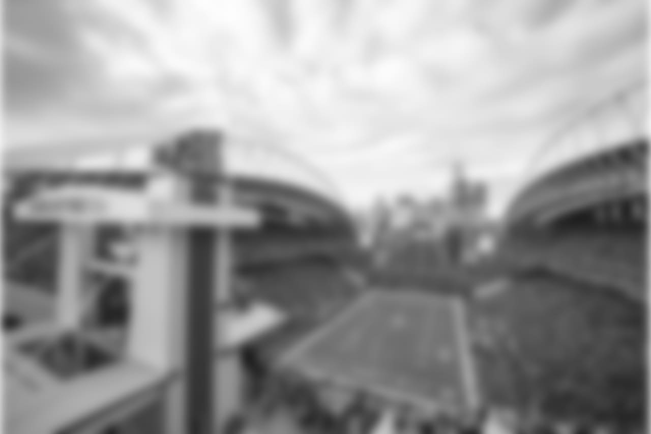 Week 9: Sun. 11/4 vs Los Angeles Chargers, 1:05 p.m., CBS | CenturyLink Field