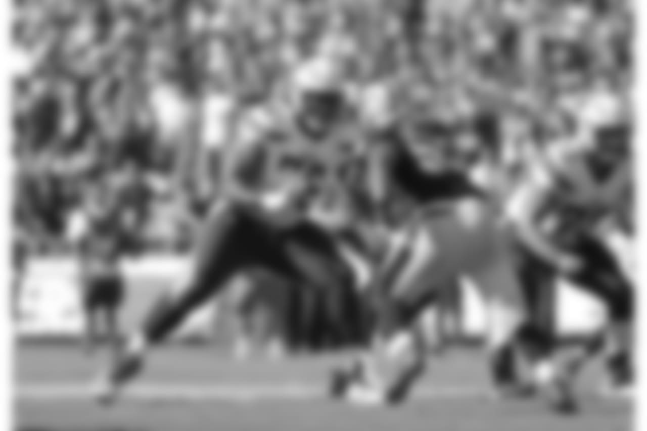San Diego Chargers offensive lineman D.J. Fluker (76) pass blocks during an NFL game against the New Orleans Saints on Sunday, Oct. 2, 2016, in San Diego, Ca. The Saints won the game, 35-34. (Greg Trott via AP)