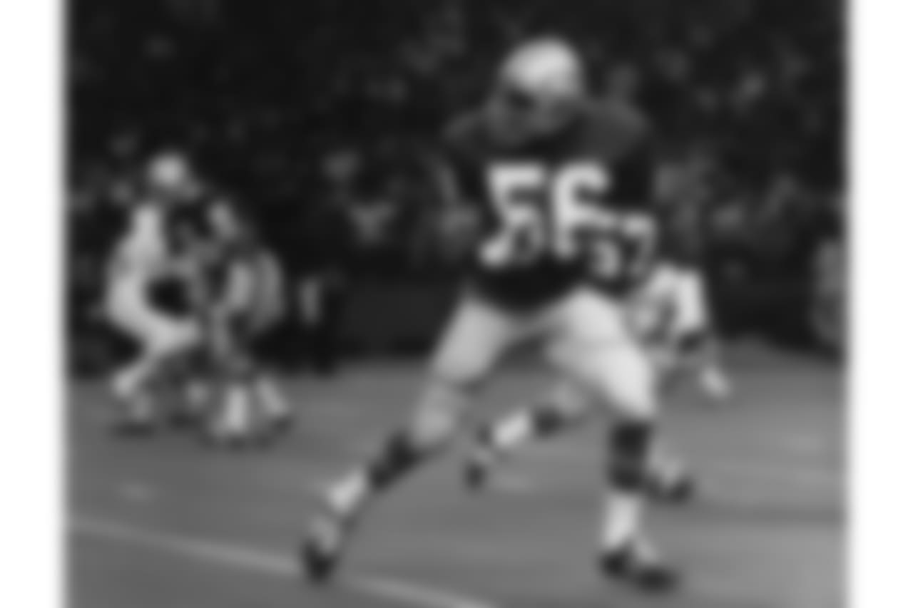 Seattle Seahawks linebacker Sammy Green (56) drops back in pass coverage during an NFL game against the Baltimore Colts in Seattle, Wash., Sept. 18, 1977. The Colts defeated the Seahawks 29-14 (AP Photo/NFL Photos)
