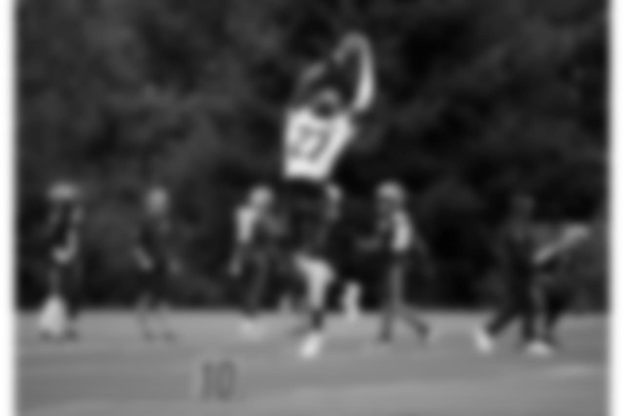 27_tharold_simon_practice.jpg