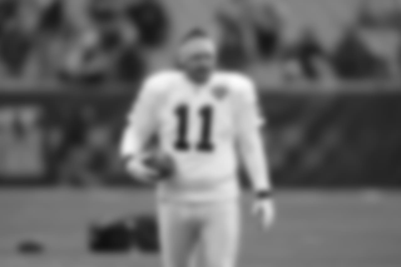 Oakland Raiders kicker Sebastian Janikowski warms up before an NFL football game against the Cleveland Browns Sunday, Dec. 27, 2009, in Cleveland. (AP Photo/Mark Duncan)