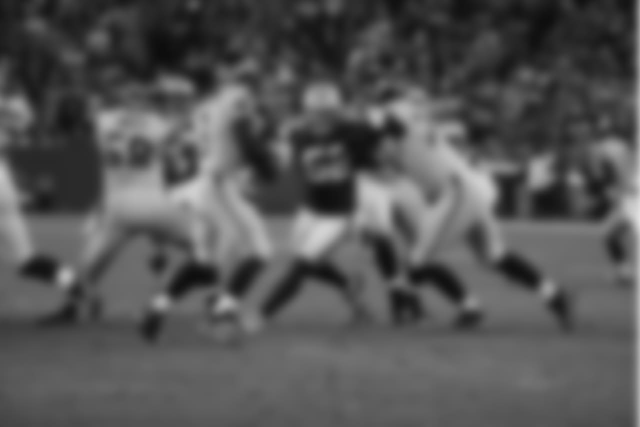 Green Bay Packers outside linebacker Clay Matthews (52) during an NFL football game between the Green Bay Packers and the Seattle Seahawks Sunday, December 11, 2016, in Green Bay, WI. (Tom Hauck via AP)
