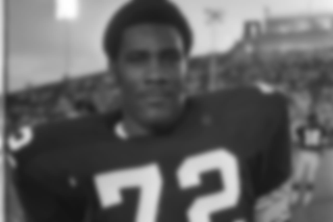 Joe Greene (69) only wore number 72 his rookie year during the preseason. Ken Kortas was cut before the 1969 season began and equipment manager Tony Parisi made the switch giving Joe Greene the Number he wore in high school and college. Joe Greene first appeared wearing number 75 for the regular-season opener against Detroit at Pitt Stadium.