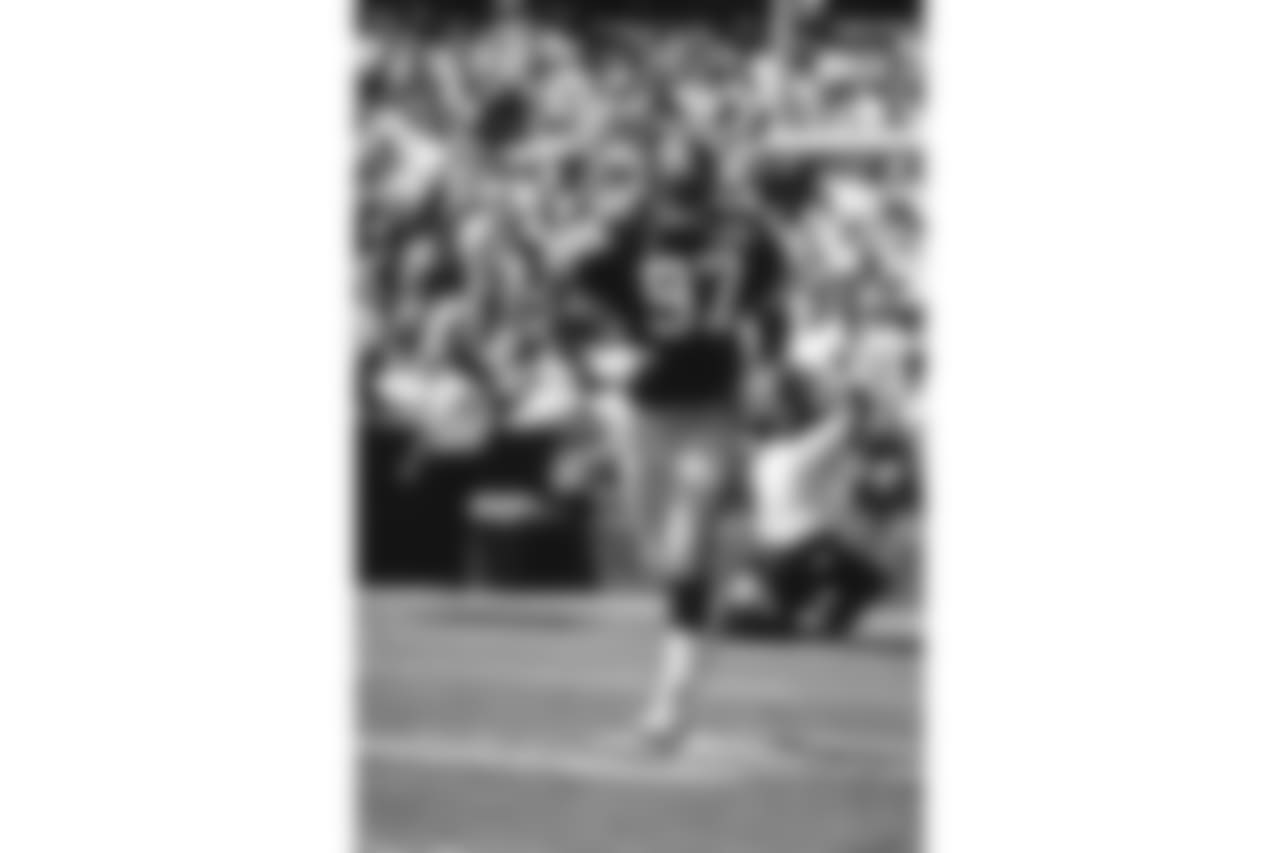 Aaron Jones (88-92)