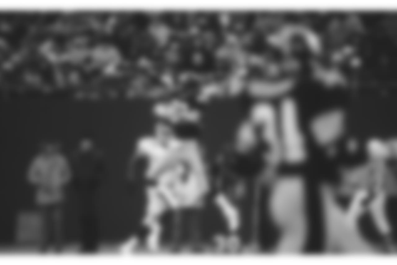 4. John Stallworth (74-87) - 537 career receptions.