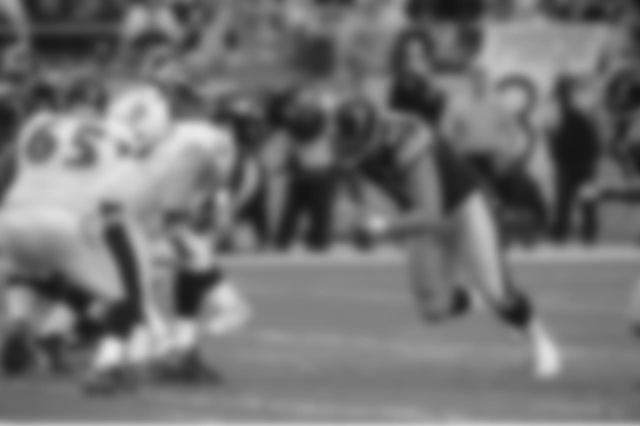 10. Aaron Smith (99-11) - 44 career QB sacks.