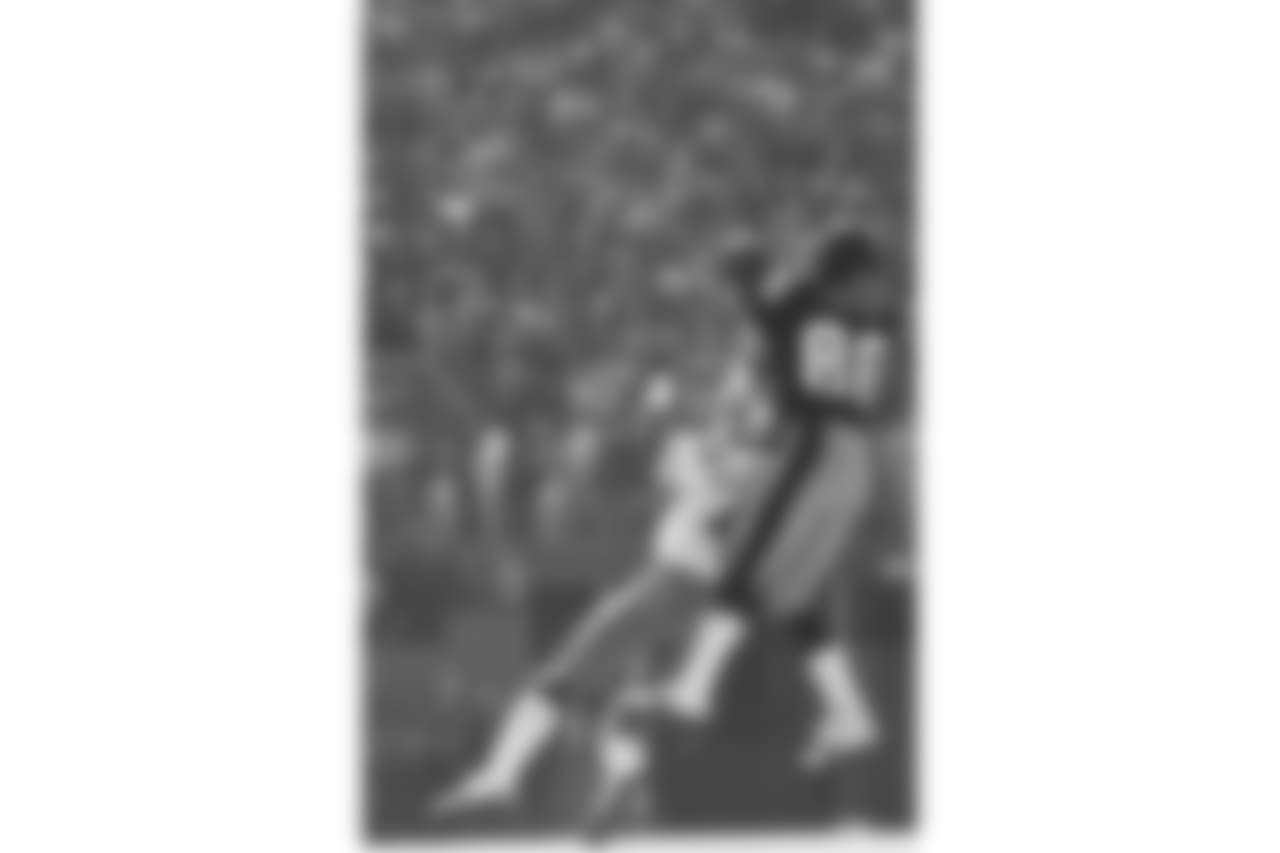 6. Lynn Swann (74-82) - 336 career receptions.