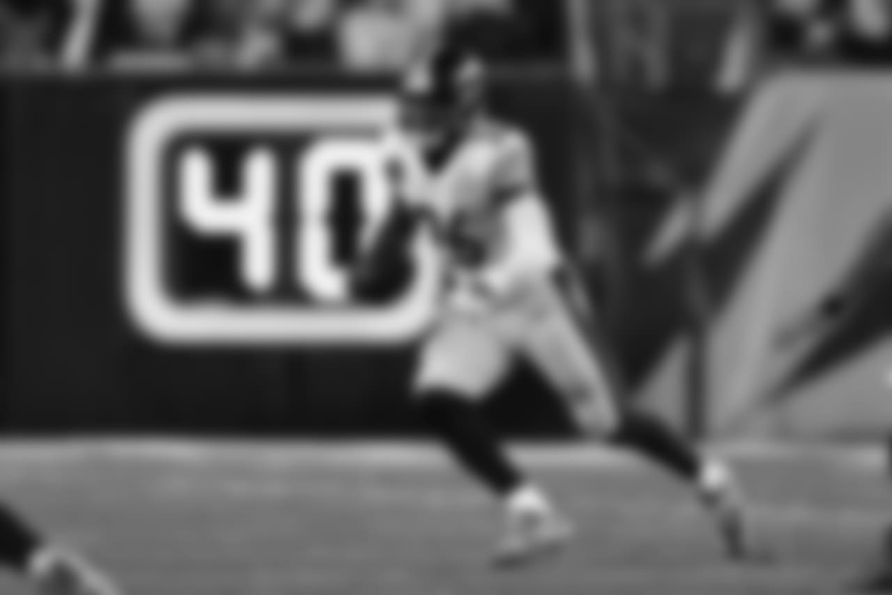 8. Le'Veon Bell (13 - Current) - 312 career receptions.