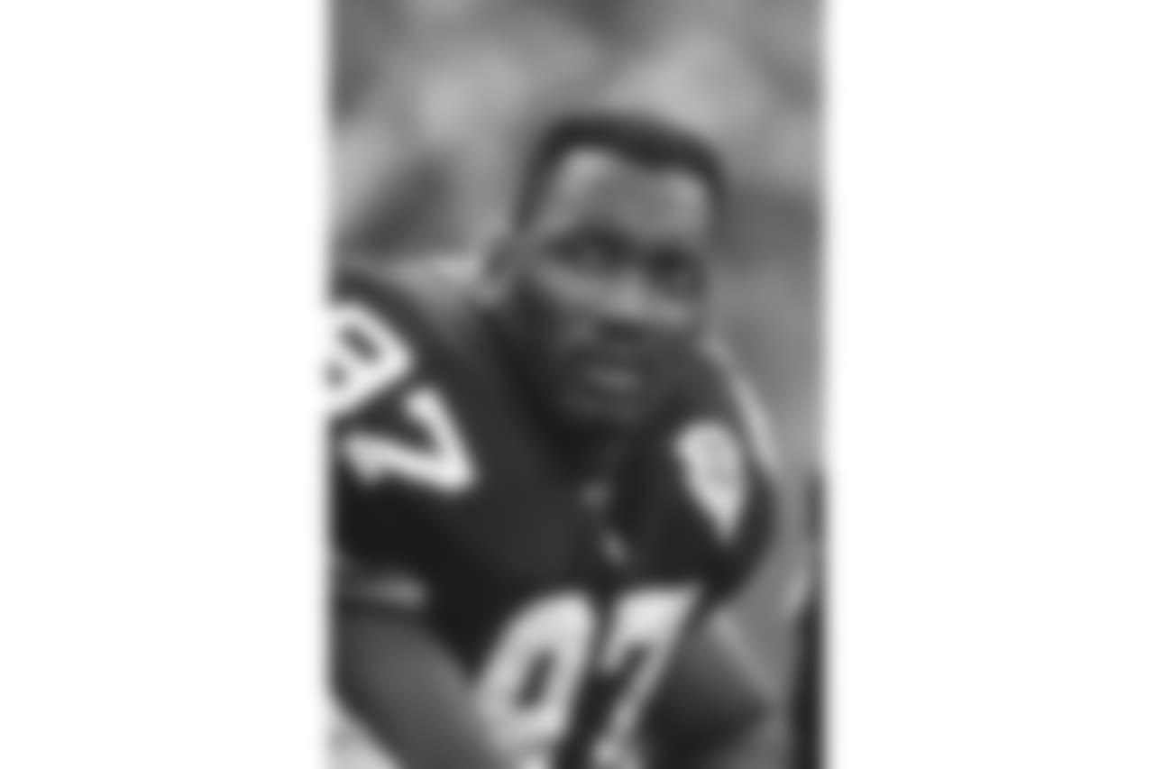 Aaron Jones (88-92)