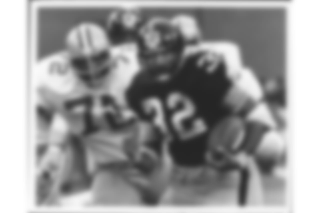8. Franco Harris (72-83) - 306 career receptions.