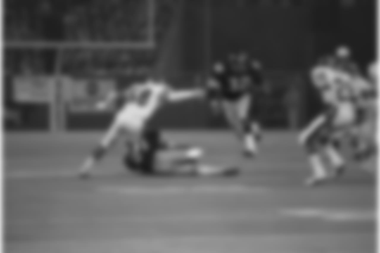 8. Franco Harris (72-83) - 306 career receptions.