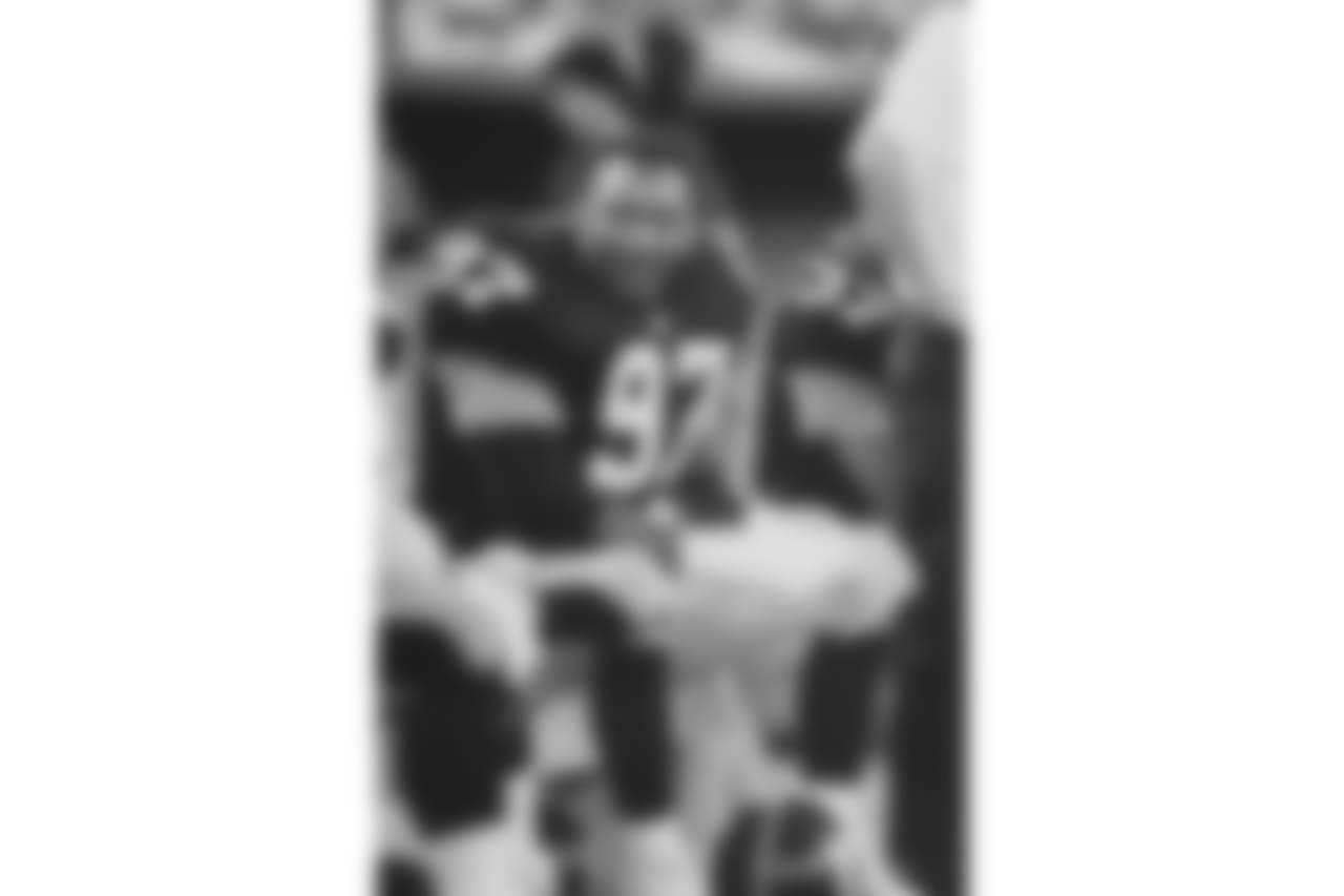 Aaron Jones (88-92)
