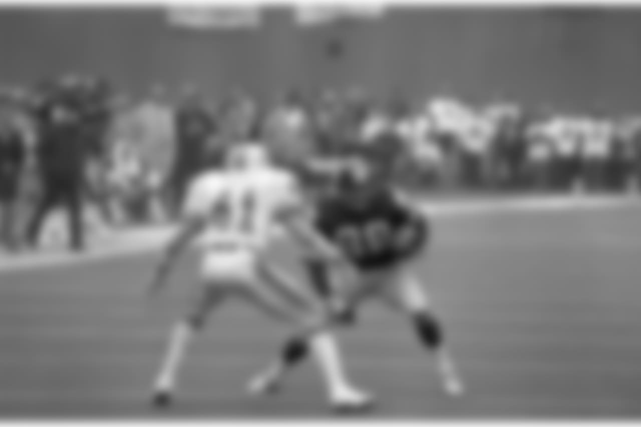 6. Lynn Swann (74-82) - 336 career receptions.