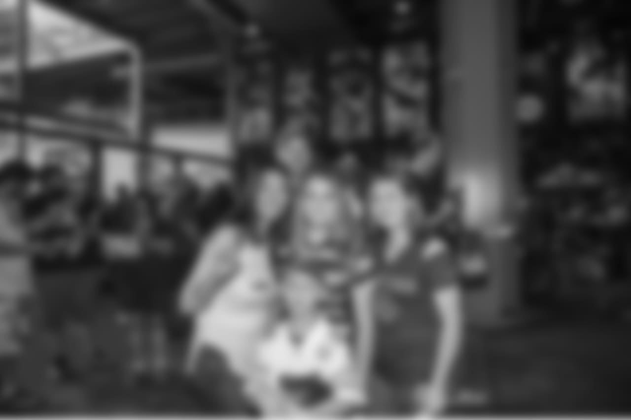 2017_Fan_Blitz0429to_086