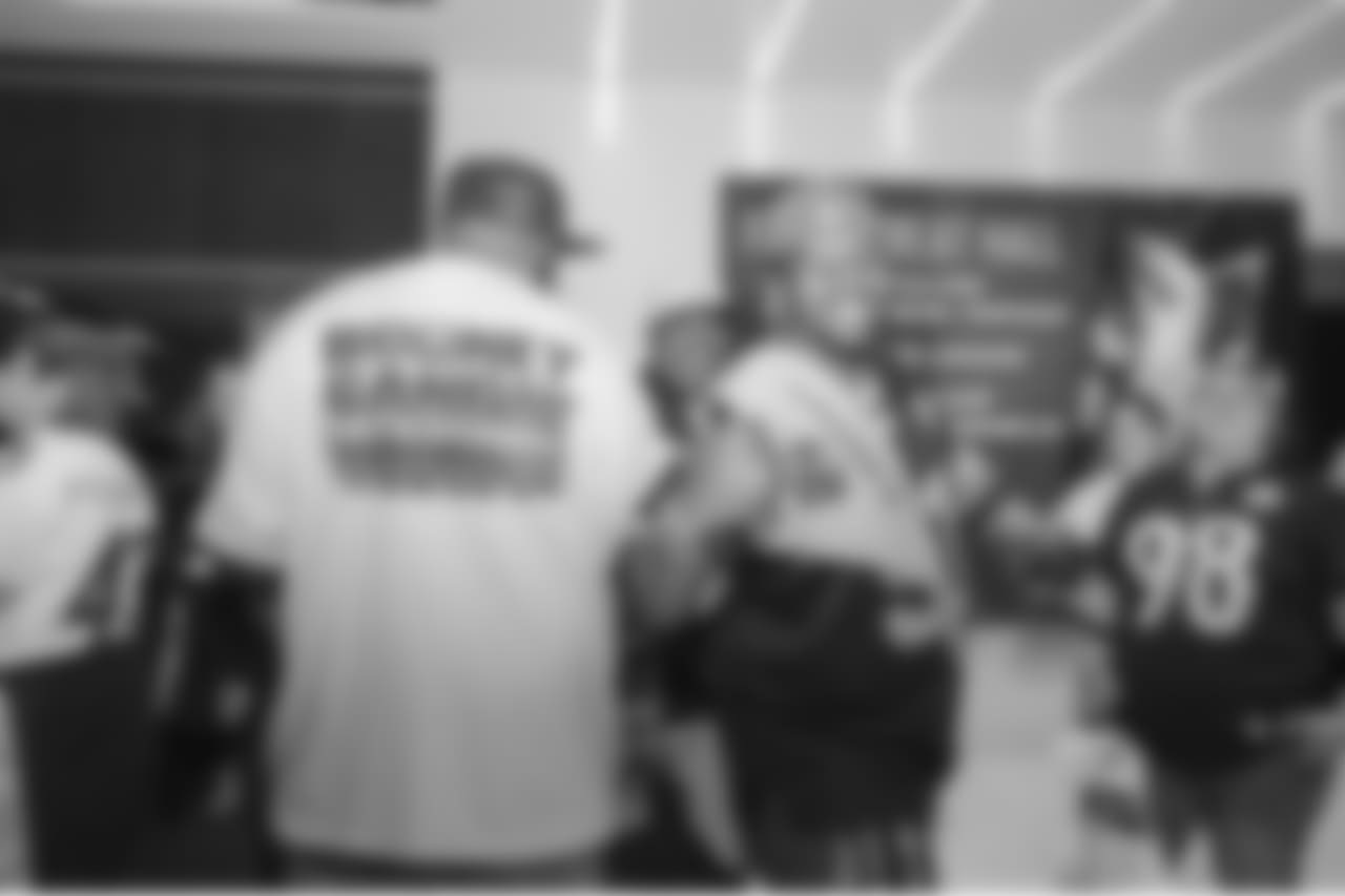 Fan_Blitz_MandyMilo_0429aa_0183