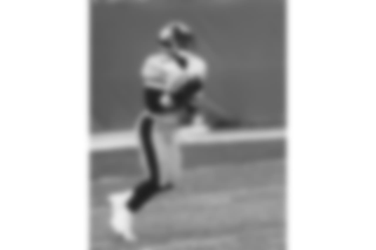 8. Hank Poteat (2000-02) - 788 yards.