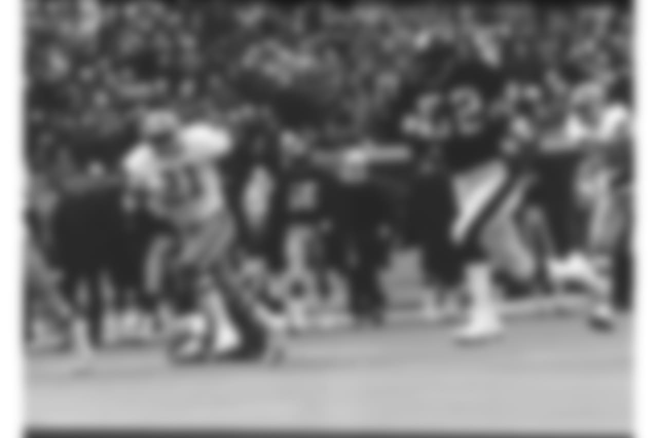 4. John Stallworth (74-87) - 537 career receptions.