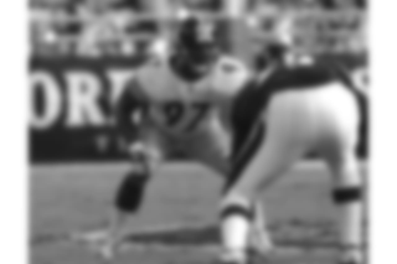 Kendrell Bell (01-04)