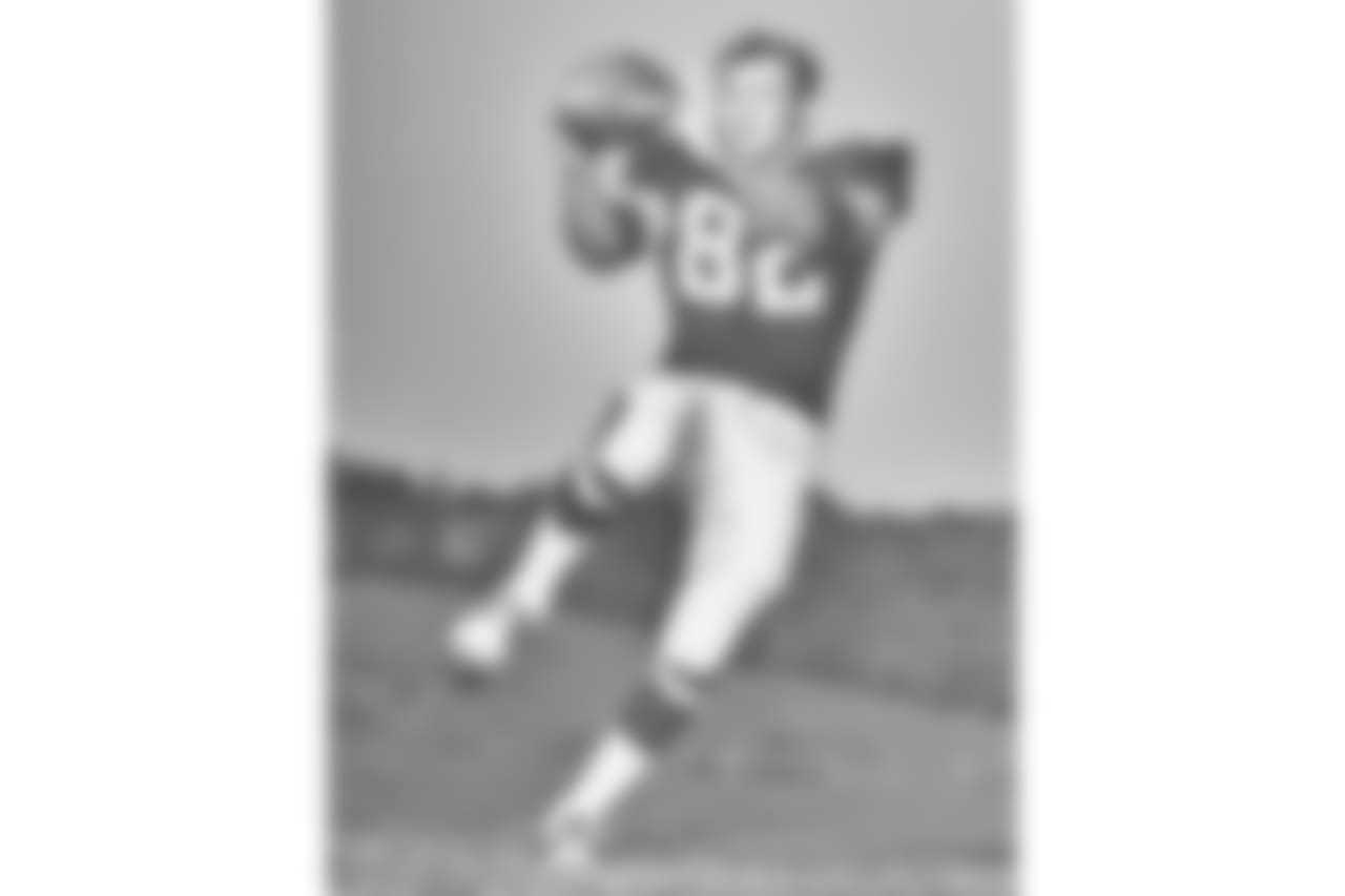 Dennis Hughes (70-71)